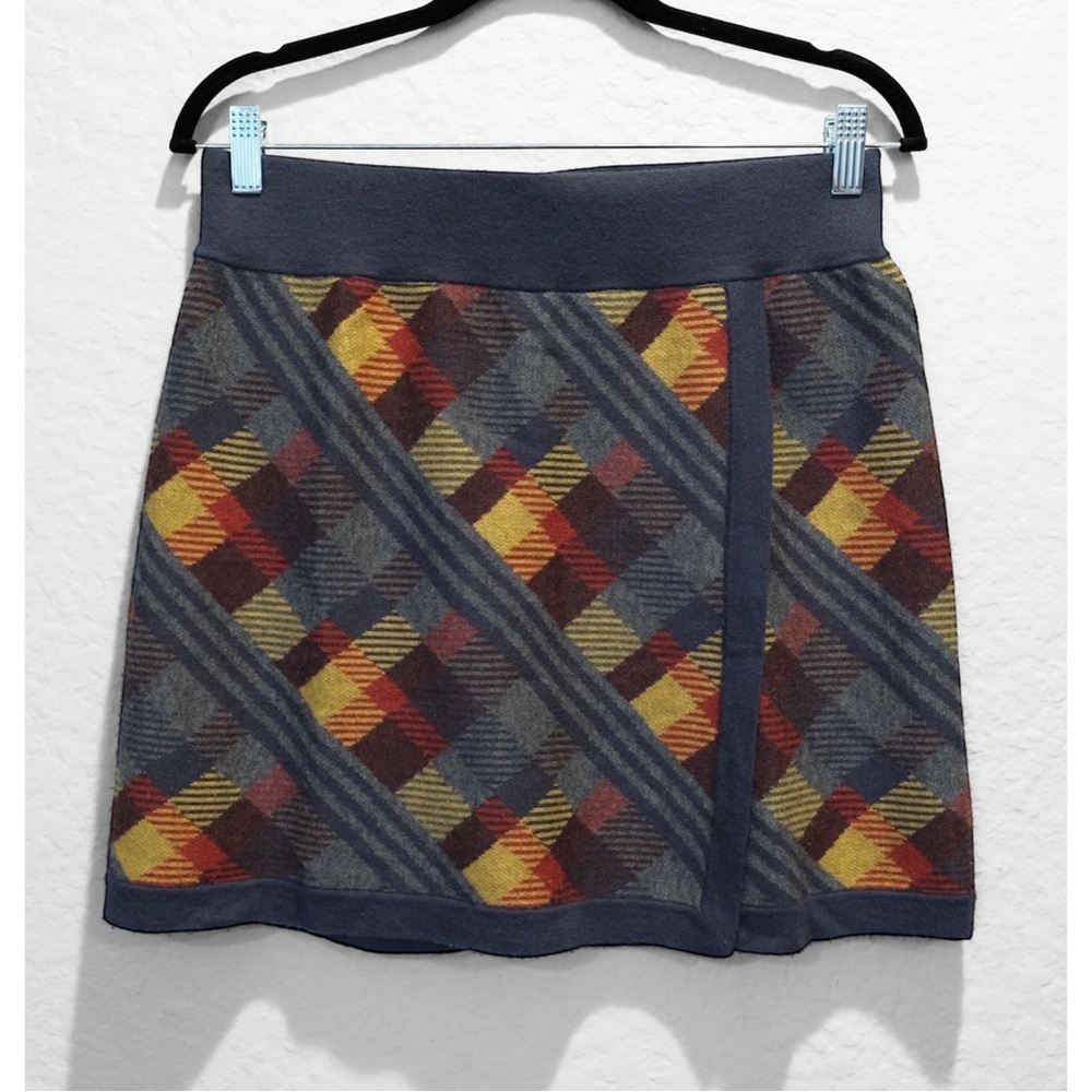 Title Nine Merino Wool That’s A Wrap Plaid Mini Skirt Size M Gray Multi Preppy